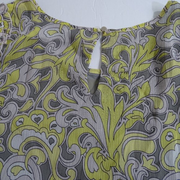 Cato Gray Yellow Cold Shoulder Top Ruffle Short Sleeves Women Size L Lined - Picture 4 of 10